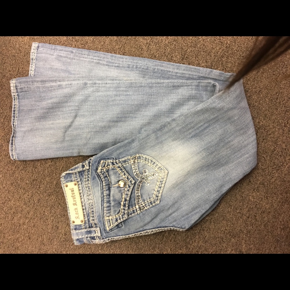 Rock Revival size 27